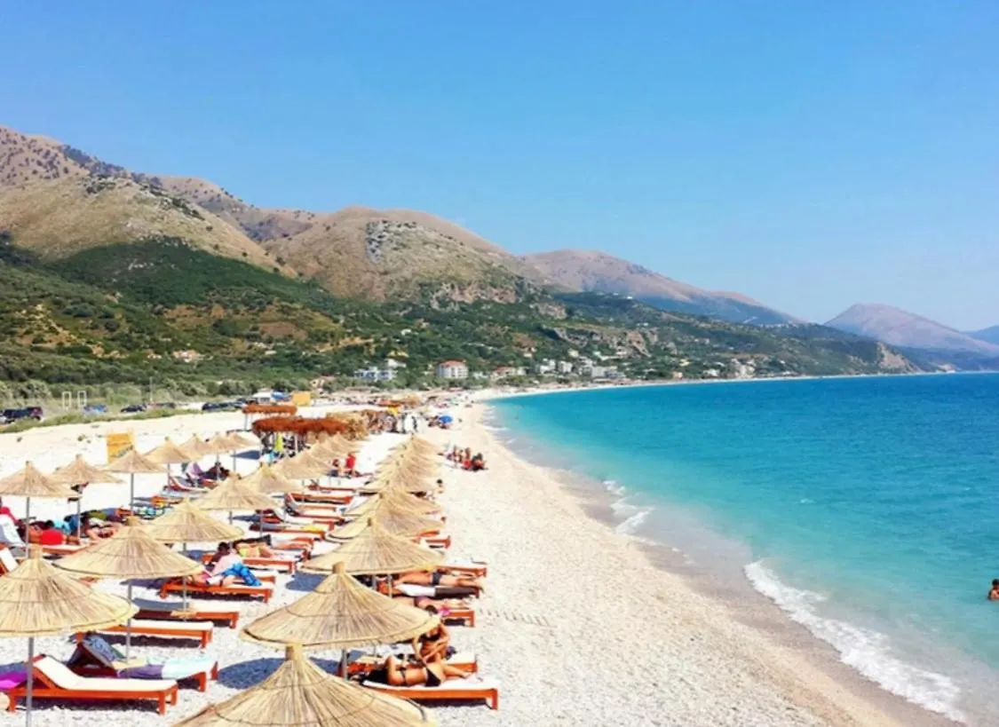 Maison Bellevue - 2 Bdrm Villa In Borsh Beach 0*,  Albanien